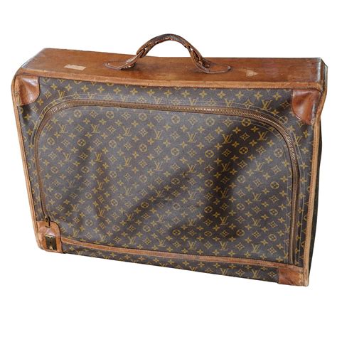 louis vuitton vintage suitcase.